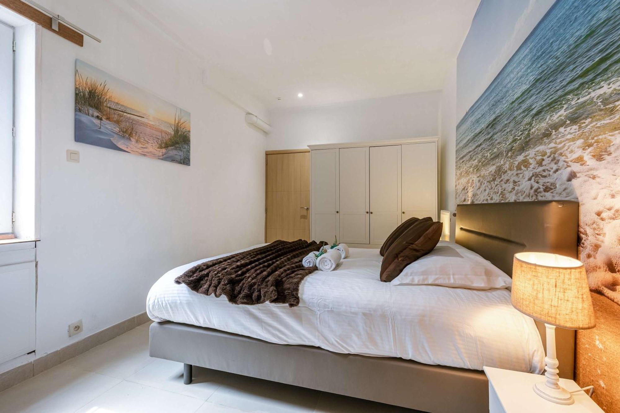 Apartment Huswell - Spacious With Terrace, Pets Are Welcome